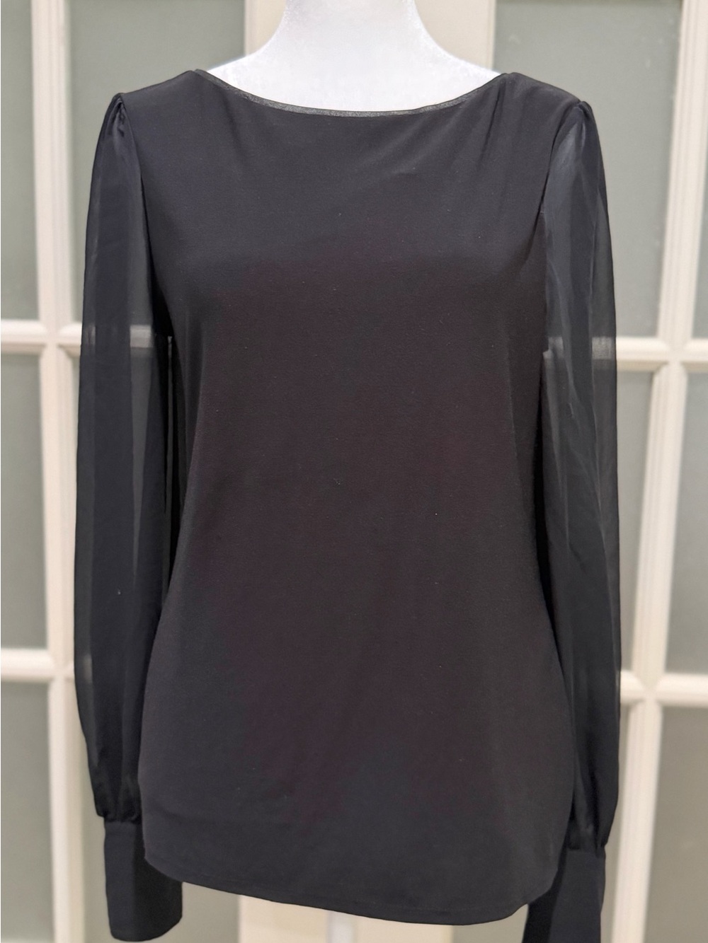White House Blavk Market Long-Sleeve Sheer-Sleeve Women's Top